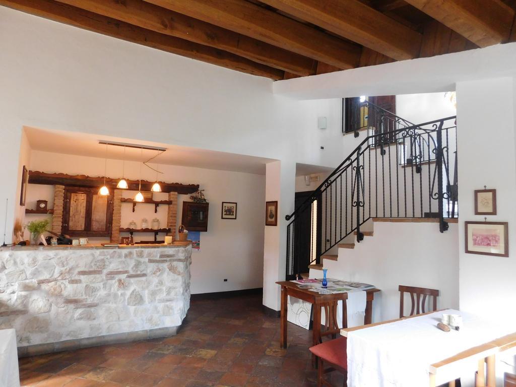 Locanda Sul Lago Santo Stefano Di Sessanio Bagian luar foto